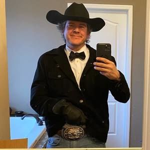 Meet your Posher, Daniel